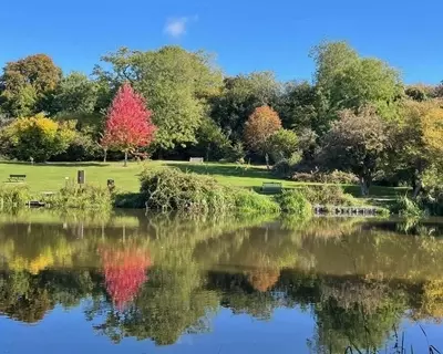Jubilee Lake in full colour